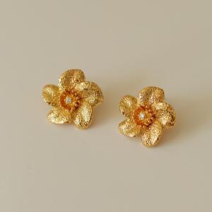 Retro Matte Floral Earrings Personality Womens Fashion Jewelry Vintage Style Alloy Ear Decorations Fresh out New Items