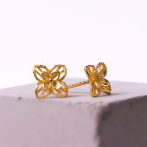 Chow Sang Sang 周生生 999.9 24K Gold Chinese Wedding Lilac Blossom Stud Earrings for Women 95304E
