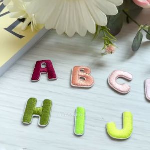 DIY A-Z แผ่นปักสติ๊กเกอร์สำหรับตกแต่ง เพิ่มเติมวัสดุ สติกเกอร์ลอกติด ติดเสื้อผ้า ติดกระเป๋า รองเท้า หมวก ซ่อมรูเสื้อ