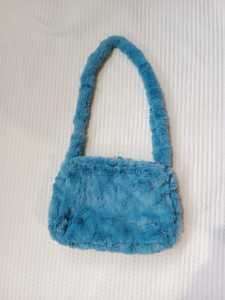 tas selempang bulu bludru korea biru