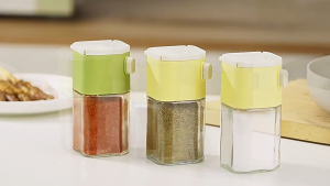 Glaven 0.5g Press Salt Bottle Salt and Pepper Shaker Spice Sugar Pepper Container Shaker Kitchen Seasoning 按压式控盐瓶 鹽罐 厨房定量调料罐 密封防潮盐罐 味精盐糖五香粉胡椒粉调味瓶