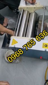 Máy cán bột cán mực thịt cá siêu khỏe mô tơ 2200W - Bảo hành 12 tháng