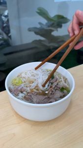 Tương đen phở chai 560g đậm đà bắt vị - Tương Việt Hoa Sen