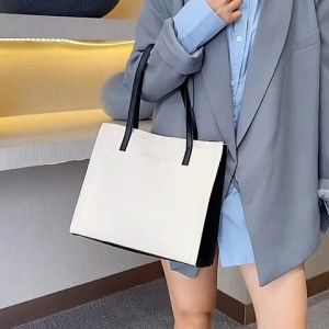 Psion งานปังพร้อมส่ง กระเป๋าสะพายแฟชั่นผู้หญิง วัสดุหนัง PU ทรงสวย ดีไซน์เรียบหรู แมทช์ชุดไหนก็ดูดีดูจึ้ง จะสะพายไปทำงานก็ดี สะพายไปเที่ยวก็เก๋ กระเป๋าสวยๆราคาดีๆแบบนี้ไม่มีไม่ได้แล้ว