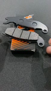 Brake Pad Dispad Disc Pad Kampas Rem Depan Satria FU Injeksi GSX150 AHRS Racing