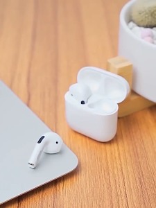 หูฟัง TWS หูฟังไร้สายระบบควบคุมแบบสัมผัสบลูทูธกีฬาชุดหูฟังสําหรับเล่นเกมพร้อมไมโครโฟน Pro4