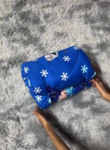 ที่นอนเด็กอนุบาล รุ่นหนาใย2ชั้น มีหมอน สายแปะ ขนาดรวมระบาย90*120Cm.