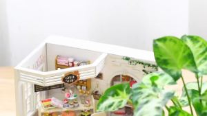 Zuuton DIY Miniature Cake Shop Doll House Kit Wooden Building Model with LED Light Handmade Dessert House Creative Birthday Gift