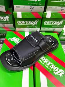 รองเท้าแตะชาย แบรนด์ Govy Soft รุ่น 1002 หนัง PU นุ่มใส่สบาย สีดำ ไซส์ 38-43