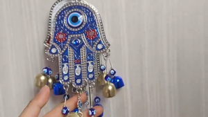 BHQ COD กระดิ่งลม กระดิ่งลมฮวงจุ้ย สีฟ้า ดวงตาปีศาจ โมบายฮวงจุ้ย เรียกทรัพย์ เสริมฮวงจุ้ย ของขวัญมงคล ตกแต่ง