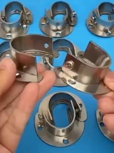 Clothes Rail Closet Rail Curtain Rod Round Tube U Shaped Rod Supports Pole Sockets - Silver