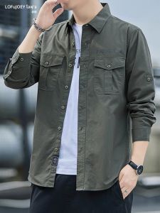 เสื้อเชิ้ตแขนยาวสไตล์อเมริกัน แจ็คเก็ตทำงาน ทรงหลวมๆ สบายๆ สำหรับผู้ชาย สไตล์ญี่ปุ่นย้อนยุค น้ำหนักเบา แฟชั่นฤดูใบไม้ผลิ 2025