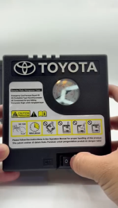 ORIGINAL TOYOTA PORTABLE AIR TIRE INFLATOR PUMP EMERGENCY TYRE INFLATOR CAR AIR COMPRESSOR TIRE INFLATOR