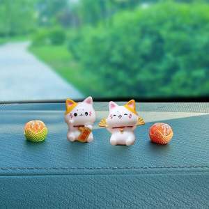 Miniature Fortune Cat Ornament Decoration Car Interior Decoration Cake Decoration