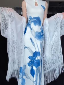 Wo Tion | Elegant Lace Fringe Shawl