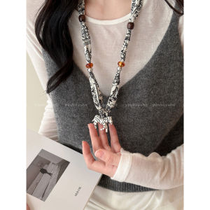 สร้อยคอแฟชั่นเกาหลี สร้อยคอแบบโซ่หมูพันธุ์เล็ก ลูกปัดลายดอกไม้คาตาล็อก เครื่องประดับแฟชั่นสำหรับผู้หญิงในฤดูใบไม้ร่วงและฤดูหนาว