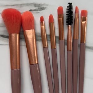 Full bộ cọ trang điểm gồm 8 cây tặng kèm túi zip dành cho trang điểm cá nhân và chuyên nghiệp