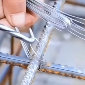 Móc xoay buộc dây thép xây dựng số 7 buộc dây thép