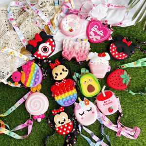 Cute Mini Crossbody Bag for Girls Cartoon Silicone Soft And Lovely Japanese Style Childrens Purse Girls Heart Coin Pouch