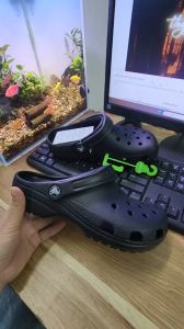 Sục Cross band classic nam nữ chính hãngfull box đi mưa màu đen