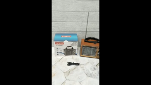 Radio Speaker Bluetooth Digital Portable Retro Full Bass FLECO F-3040 Radio FM / AM / SW 1-6 Band / Bluetooth / USB / TF Card / Aux / Senter