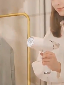 Panasonic เครื่องรีดไอน้ำแบบมือถือ กำลังไฟสูง 1200W ถังเก็บน้ำ 100ml แบบพกพา พับได้ รีดแบบเรียบ แบบแขวน ใช้ได้ 2 แบบ Garment Steamer