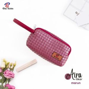 AIRA TIKAR BY BIRU TSABITA pouch terdapat 2 resleting muat hp/meka up