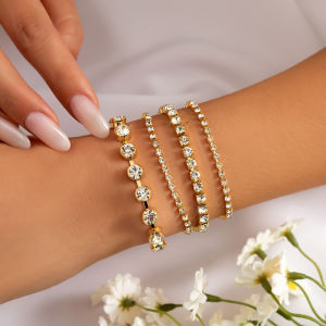 Fashionable Bling Diamond Embedded Claw Chain Bracelet Set 4 Pieces Luxury Summer Accessory for Women Fresh out New Jewelry