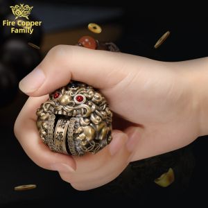 DATONGSHIJIA | Lucky Wealth Attraction Fidget Hand Plaything for Men Brass