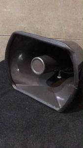 ลำโพงฮอร์นกันน้ำ DECCON HC-608 ขนาด 7.5"x6" 60วัตต์ สำหรับใช้ใน/นอกอาคาร พร้อมปากPVC กรวยอลูมิเนียม