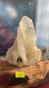Cụm tinh thể Lemurian Thạch Anh clear Quartz có hốc tự nhiên đang mọc tinh thể Lemurian mã 320