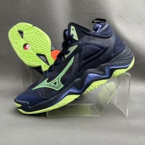Mizuno Wave Momentum 2 Mid / Sepatu Volly Ball Terbaru / Sepatu Voli Berdecit Keras Dan Paling Banyak Dicari
