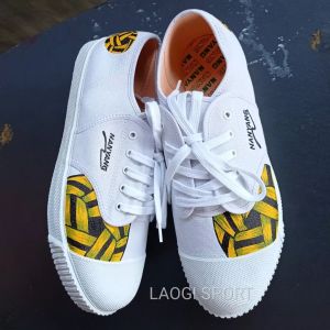 SEPATU TAKRAW NANYANG MOTIF KOSTUM NAMA