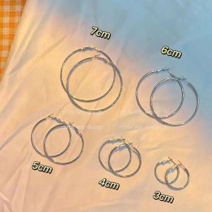 2024 New Pure Silver Hoops Earrings Women Fashion Luxury Minimalist Korean Style Geometric Pattern Fresh out Fresh Stock
