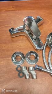 Bộ Củ Sen Tắm Nóng Lạnh thân đúc nguyên khối nước mạnh 100% INOX 304