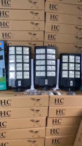 Đèn năng lượng mặt trời  liền thể HC Solar light 200W 300W 500W 600W & 800W Vỏ nhựa ABS Tấm pin liền Cảm biến chuyển động Ánh sáng trắng.