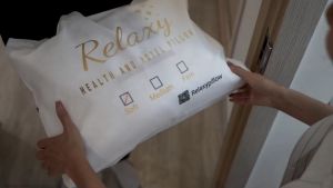 Micro Triple เส้นใย หมอนโรงแรม Relaxy 1 ใบ 19x29 นิ่ว ความนุ่มระดับ medium ทำให้เร็วขึ้น รีแล็กซี่ Health & Hotel Pillow