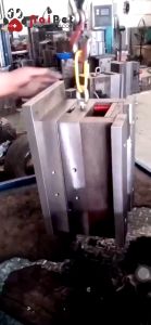 Vòng Bấm Khuyên Kẹp Mũi Cho Trâu Bò