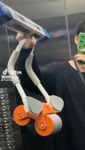 ลูกกลิ้งนวดหน้าท้อง การฟื้นตัวอัตโนมัติ ท้องแบน มีกล้ามเนื้อ ลูกลิ้งลดพูด อุปกรณ์ออกกำลังจากเครื่องออกกําลังกาย ล้อบริหารหน้าท้อง