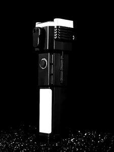 Senter Taktis Terang & LED Isi Ulang: Pilihan Terbaik untuk Anda