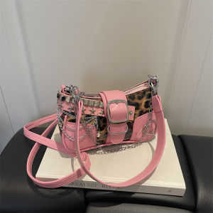 clu Retro fashion American style locomotive bag 2026 high end feeling small design shoulder bag ulc