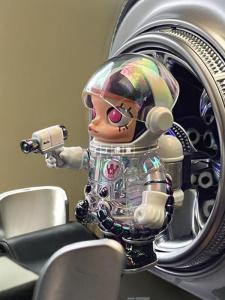 SpaceMolly Bubble Jasmine Astronaut Figurine Car Air Conditioner Vent Decorative Item Vehicle Interior Accessories
