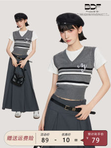 Gray V-Neck Knitted Vest Top Womens Slim Fit Summer Short Sleeve T-Shirt Half Sleeve Shirt Casual Style Online Exclusive