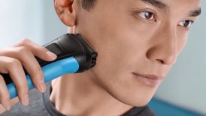 Braun Series 3 Electric Shaver for Man Rechargeable Washable 300S/301S