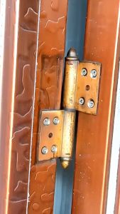 น้ำมันหล่อลื่นกระจกรถยนต์ การหล่อลื่น ลดเสียง และลดแรงเสียดทาน น้ำยาเหล่อลื่นกระจก ปริมาณสุทธิ : 450ML ประเภท : ขวดสเปรย์