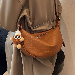 Fashionable Soft Leather Shoulder Bag Womens Dumpling Shape Crossbody Bag Versatile Casual Style Small Size Korean Trend