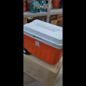 กระติก น้ำแข็ง เหลี่ยม มีล้อ พร้อมที่จับ 36.2x60.3x44.7 ซม. 40 ลิตร พลาสติก Happy Ware น้ำเงิน/แดง - 1 ใบ