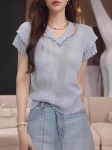 WANGGONGZHU | Fashionable V-neck Diamond-Embedded Knitwear Womens Summer New Style High-grade Slimming Design Versatile Top Korean Loose Fit