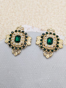 Retro Green Baroque Earrings Piercing Free Luxury Fashion Jewelry Clip-On Hoops for Women Alloy Embedded Artificial Gemstones