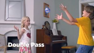 ลูกบอลบินวิเศษ ลูกบอลบูมเมอแรง LED หมุนได้ | โยนแล้วย้อนกลับมา